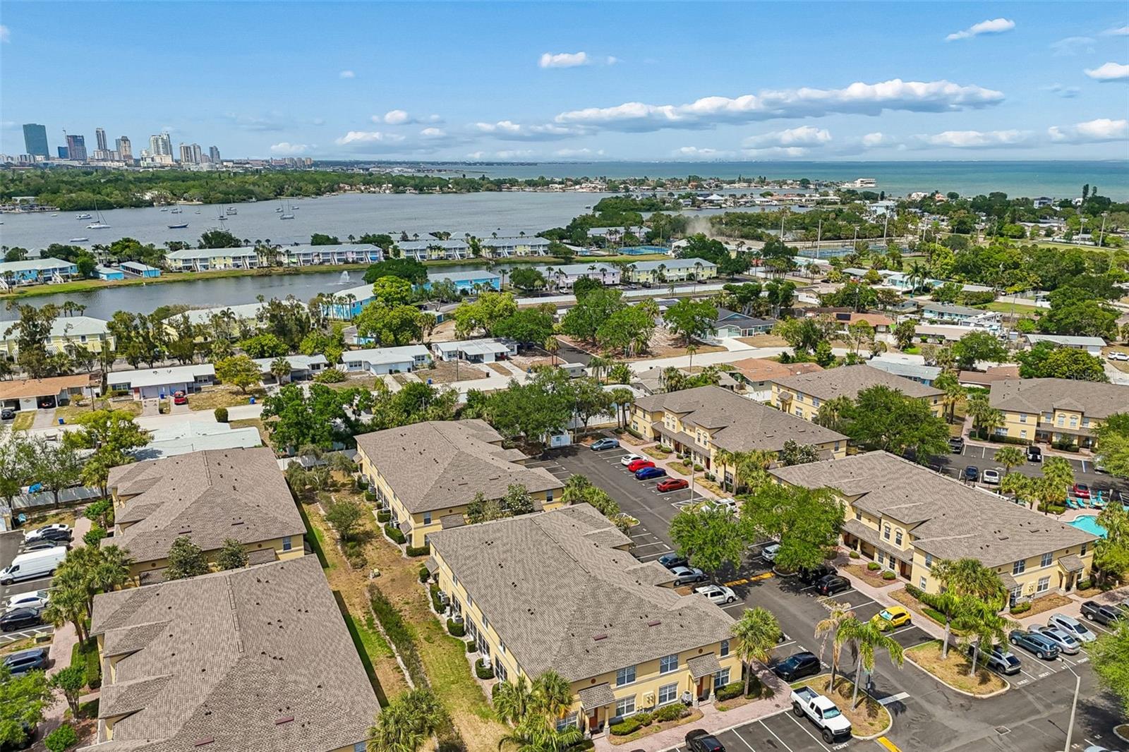 COQUINA KEY TWNHMS - Residential