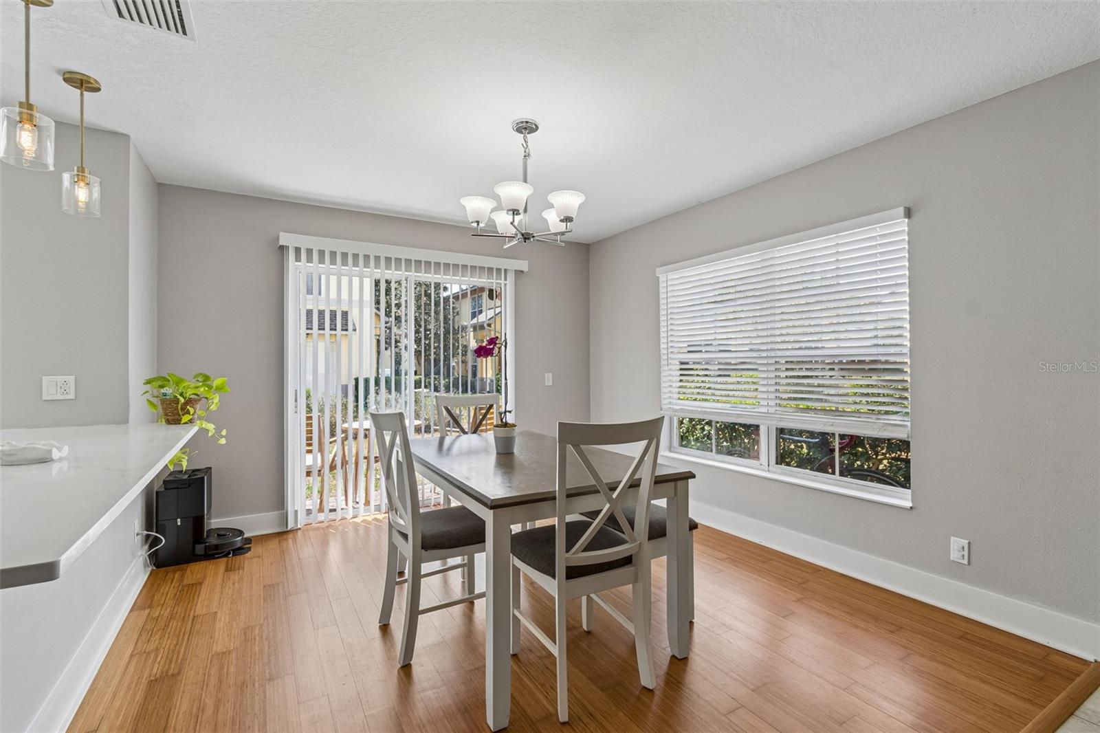 COQUINA KEY TWNHMS - Residential