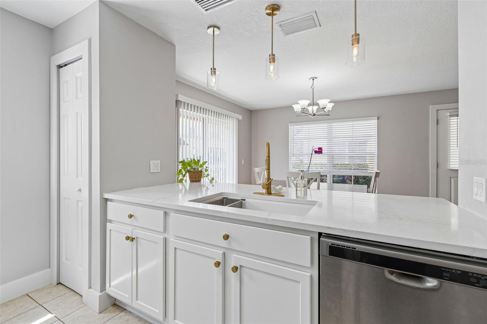 COQUINA KEY TWNHMS - Residential