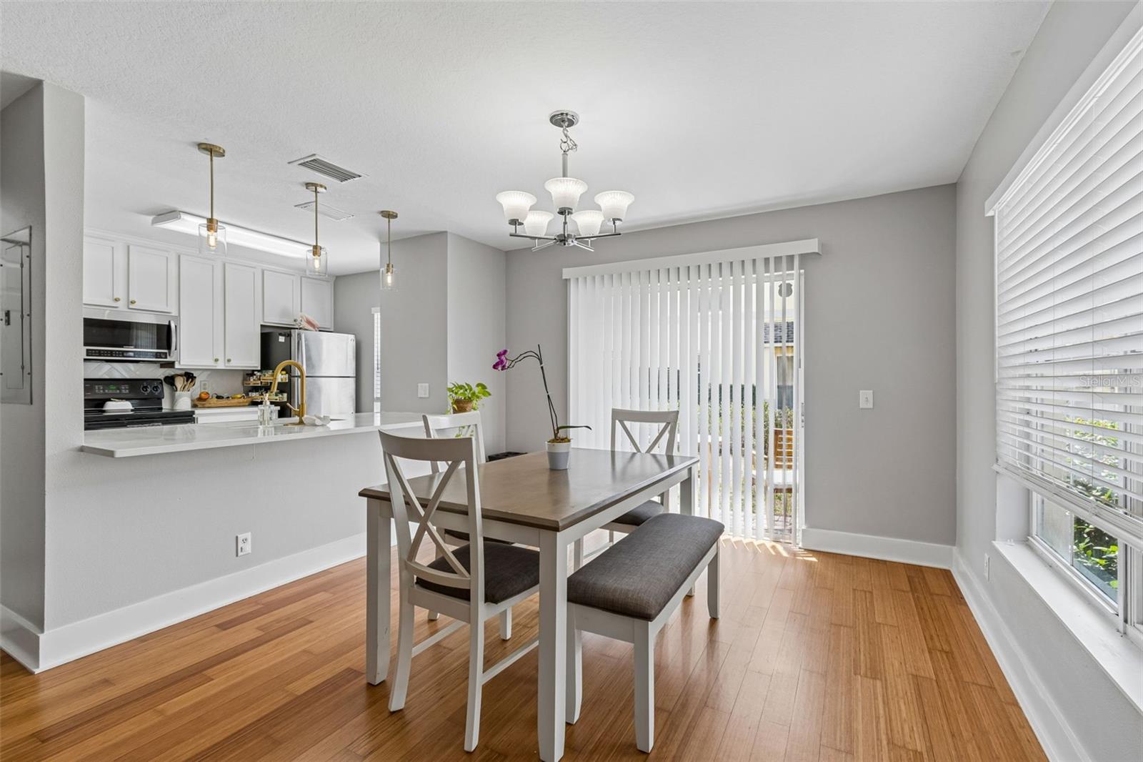 COQUINA KEY TWNHMS - Residential