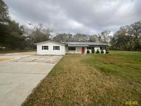 Photo of 5109 Shady Oak Drive S, Lakeland, FL 33810 (MLS # V4947274)