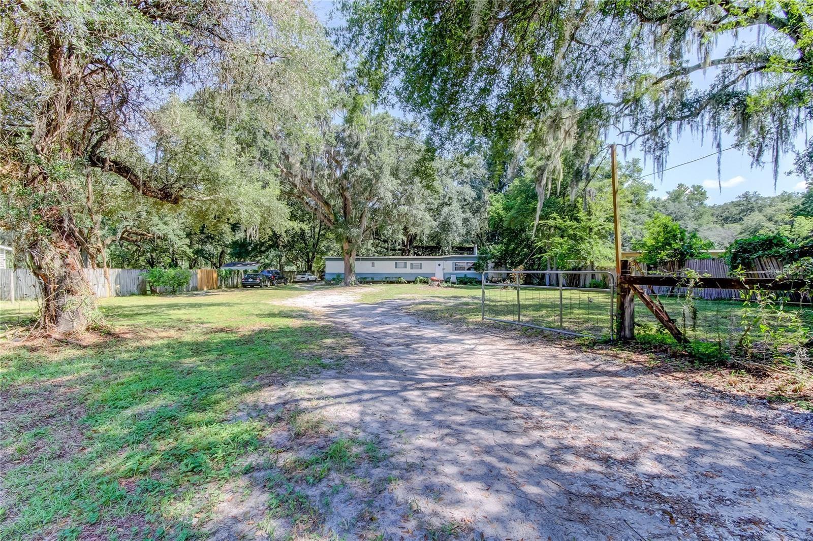 CRENSHAW ACRES - Residential Lease