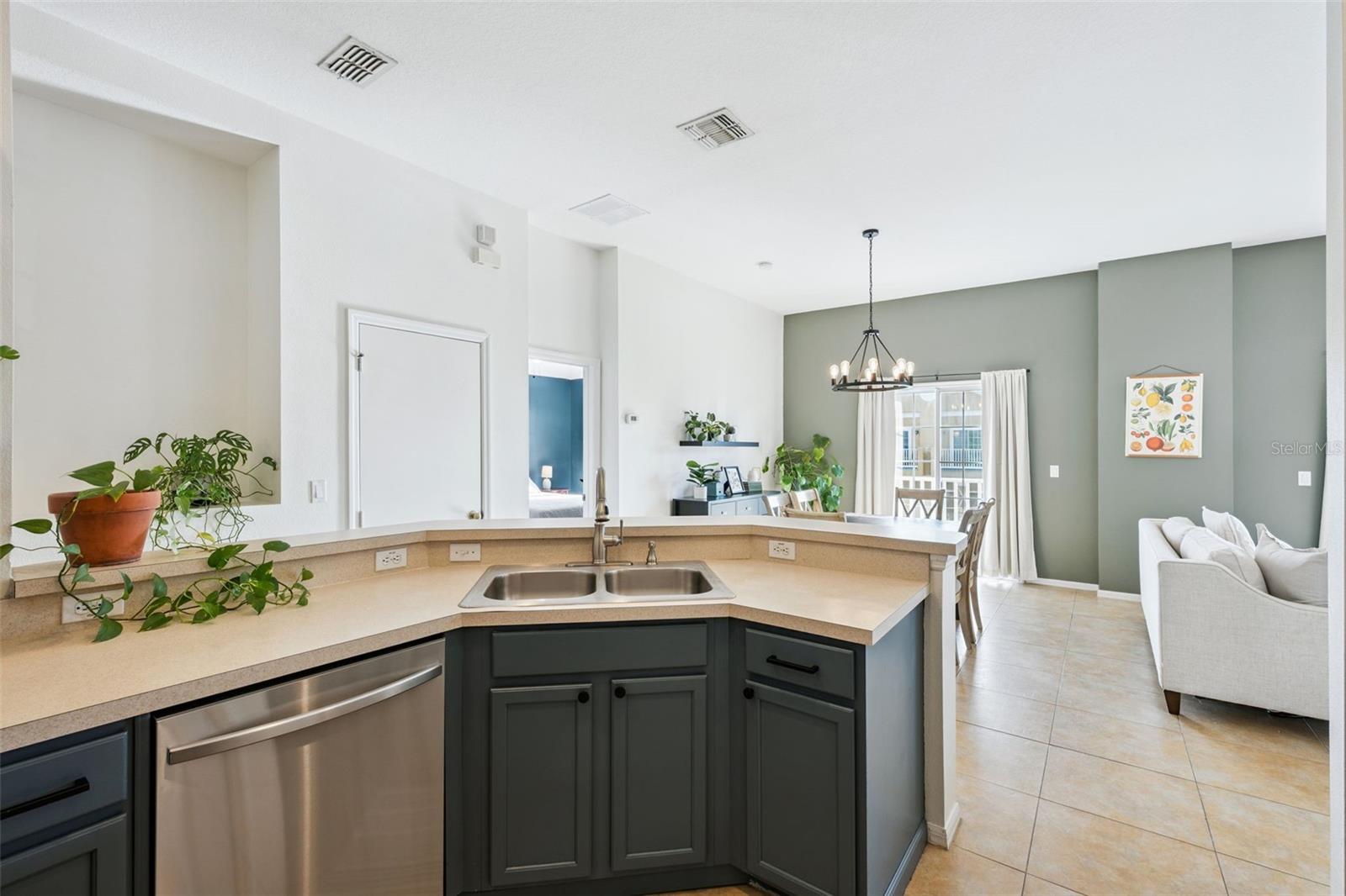 WATERSIDE ESTATES - Residential