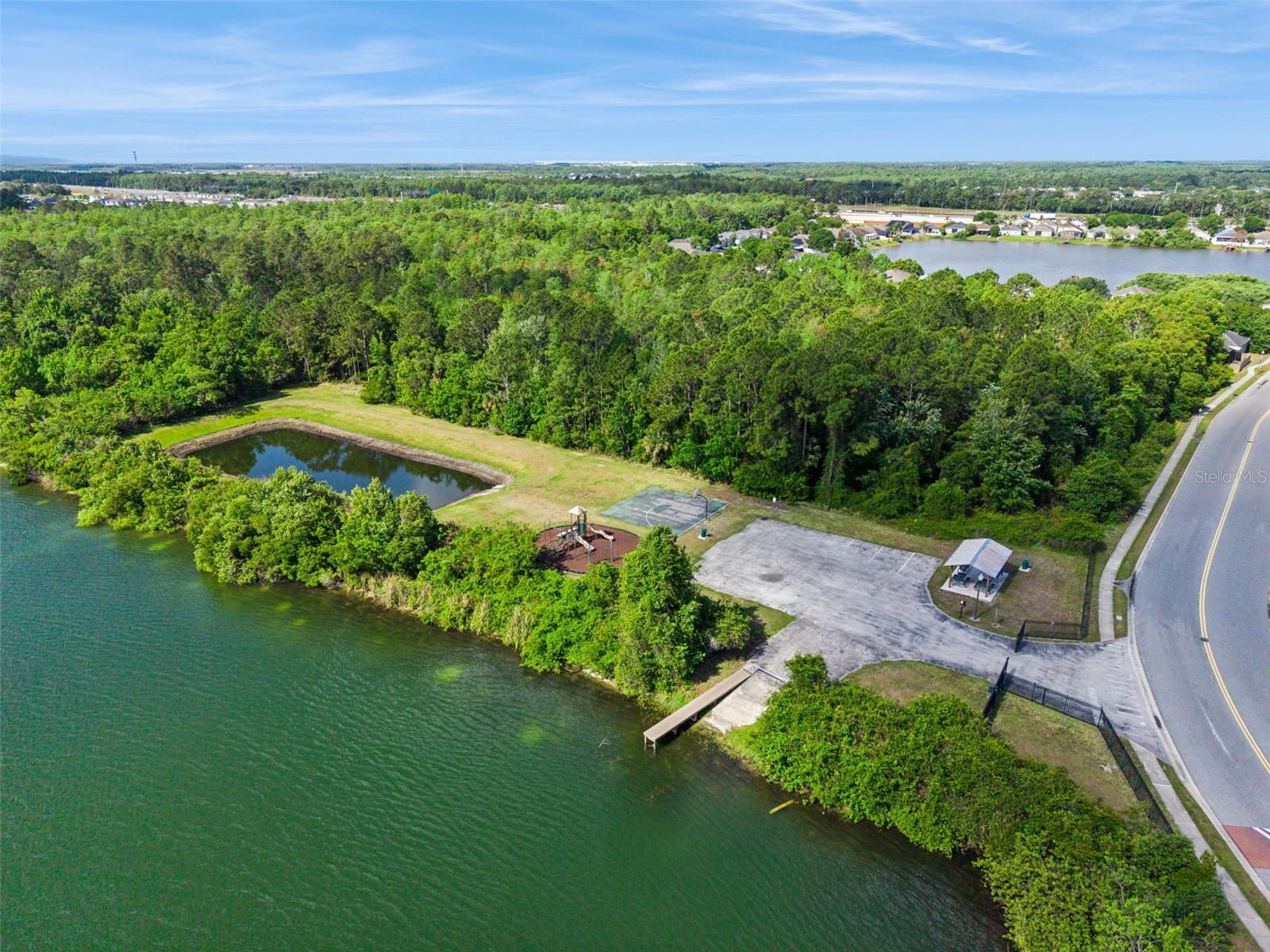 WATERSIDE ESTATES - Residential