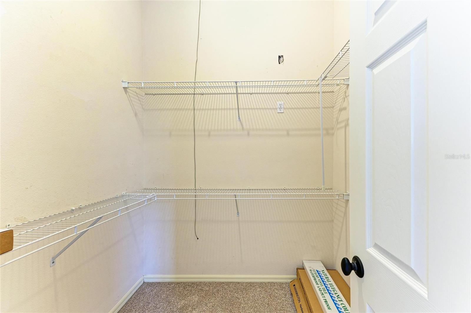 COUNTRY CREEK PH I - Residential Lease