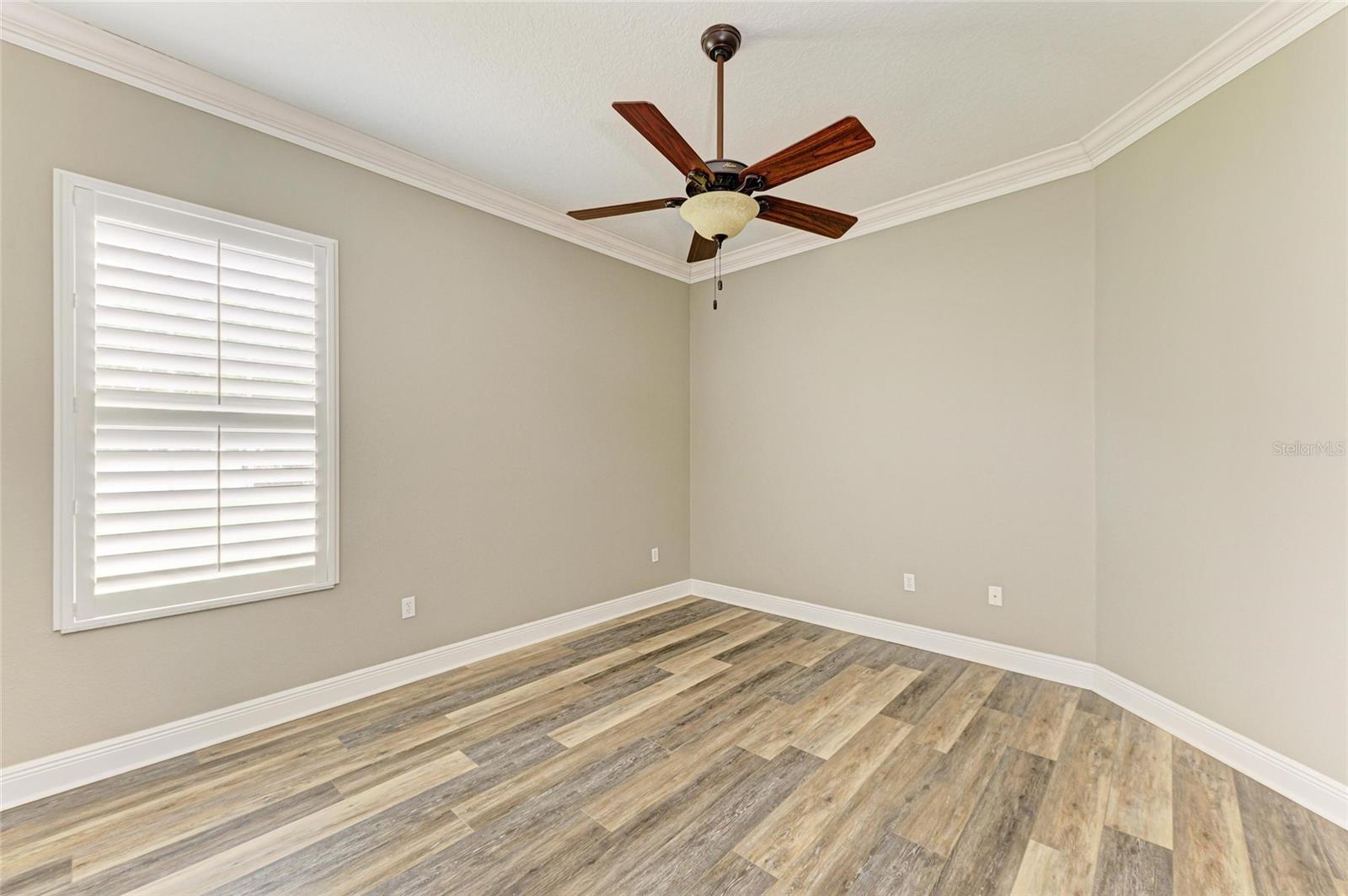 COUNTRY CREEK PH I - Residential Lease