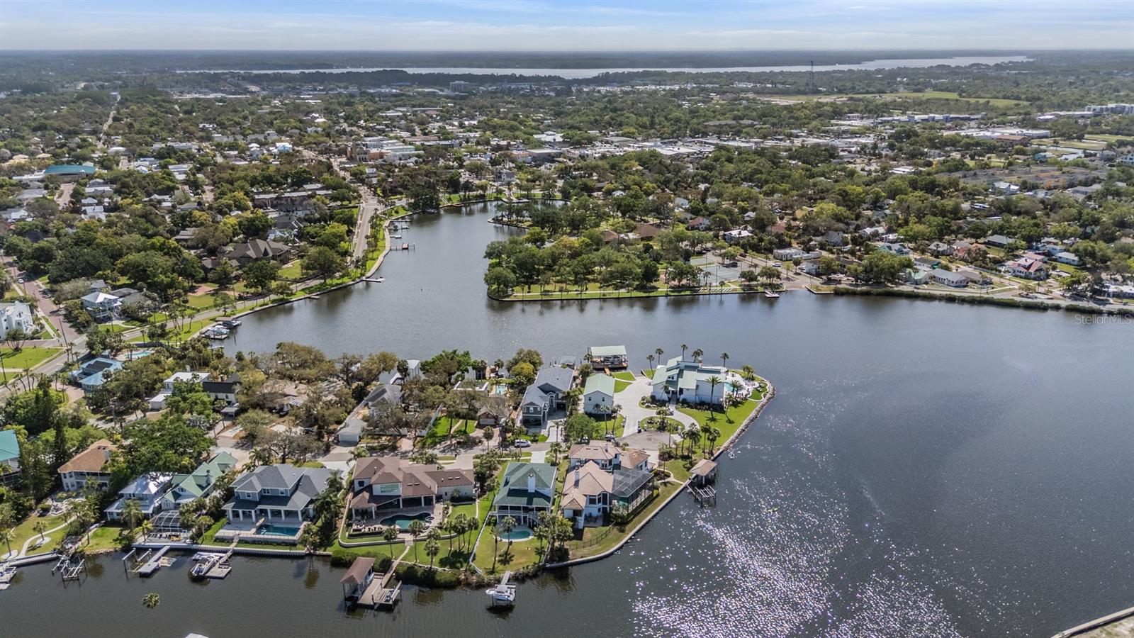 VAN WINKLES SUB - Residential