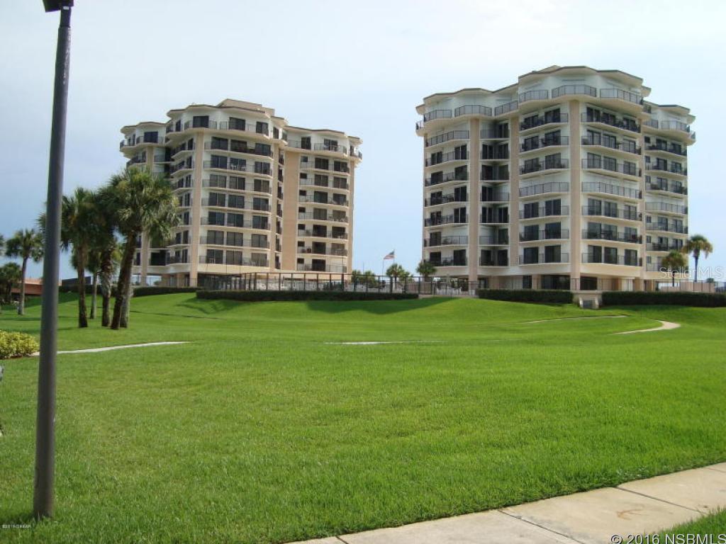 Diamond Head Point Condo - Residential