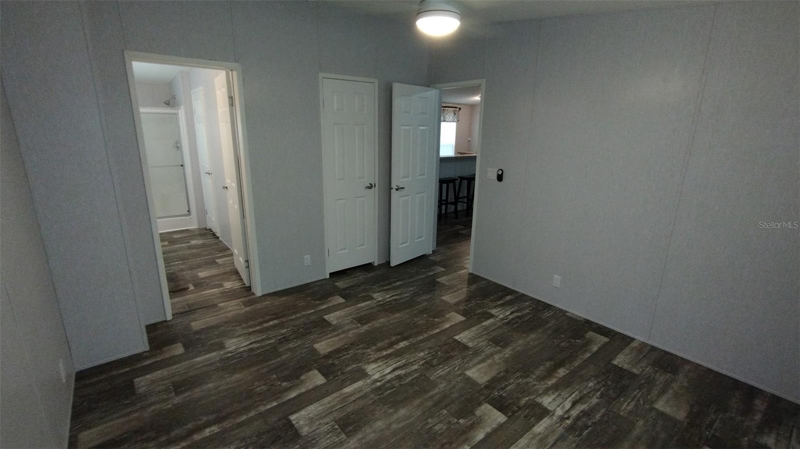 MELROSE LANDING - Residential