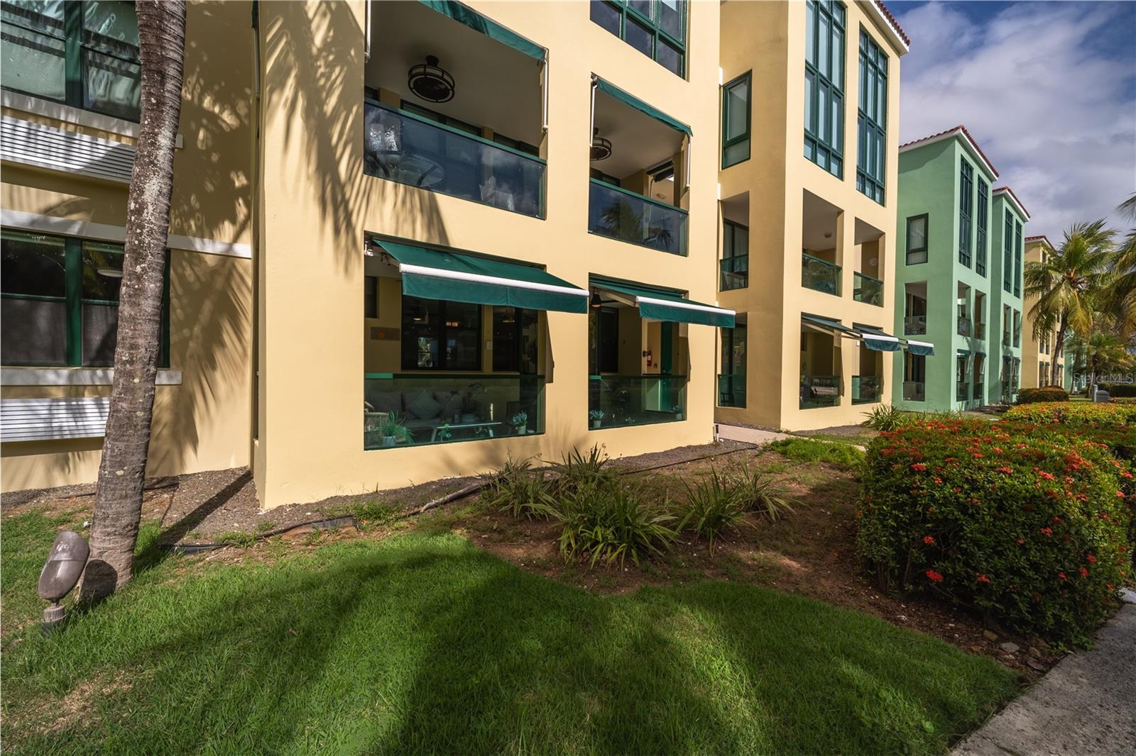 COND AQUATIKA - Residential