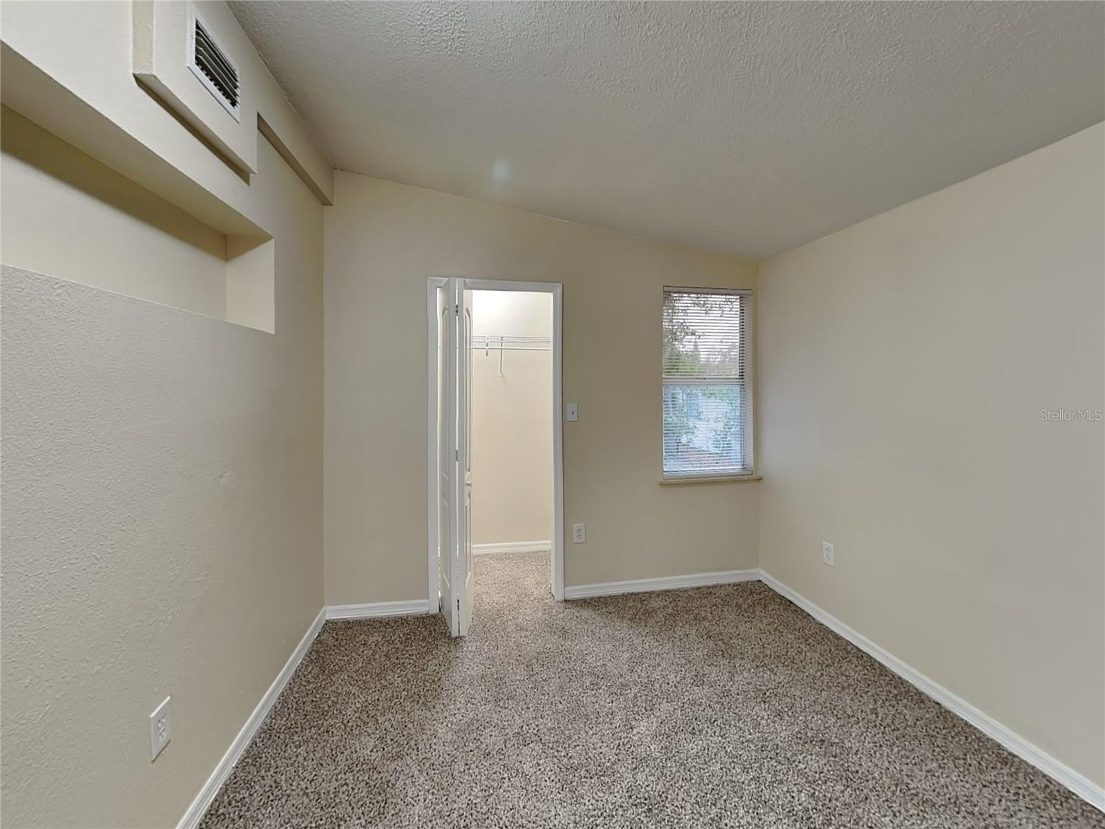 KNOLLWOOD REP - Residential Lease