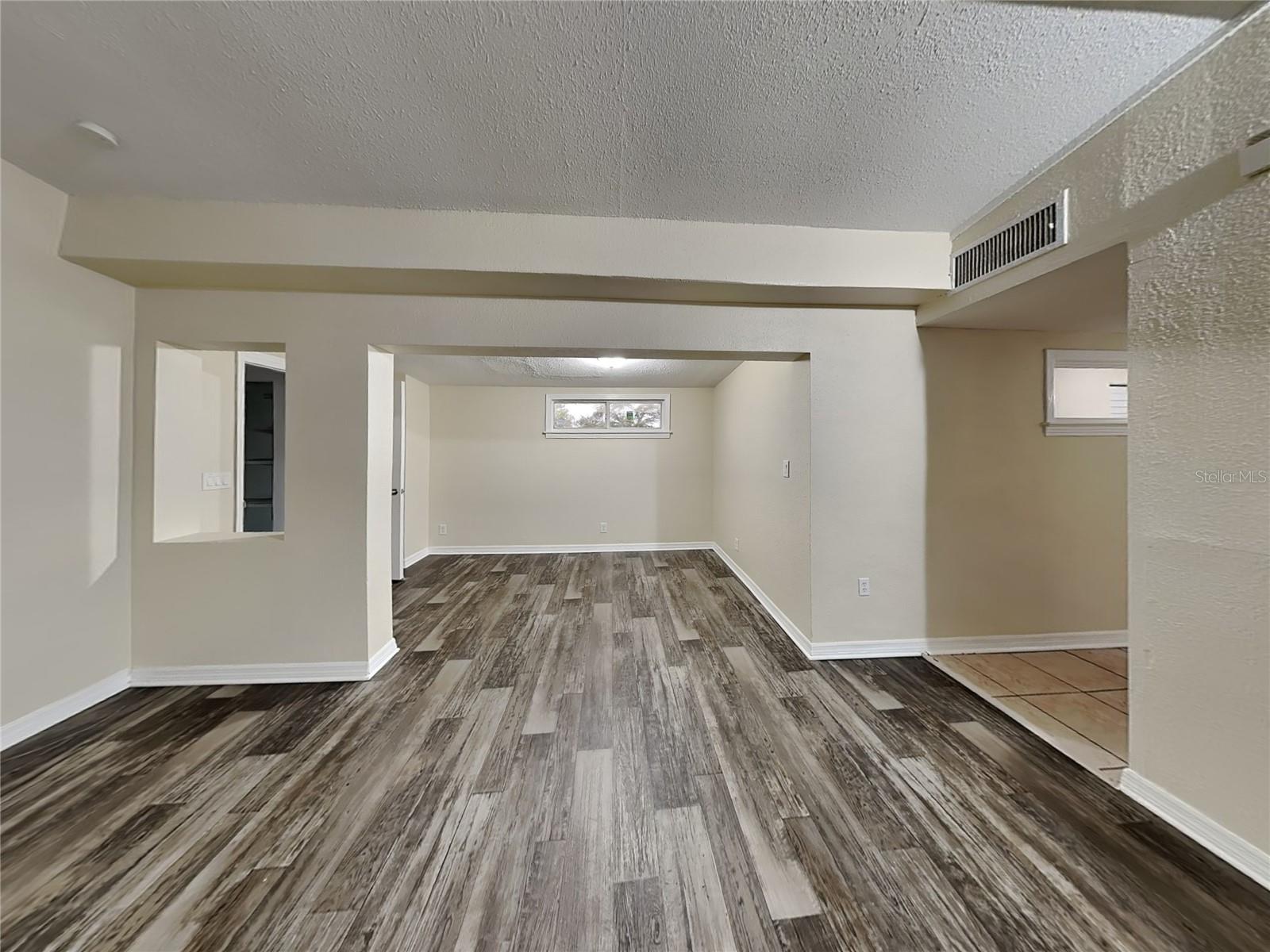 KNOLLWOOD REP - Residential Lease