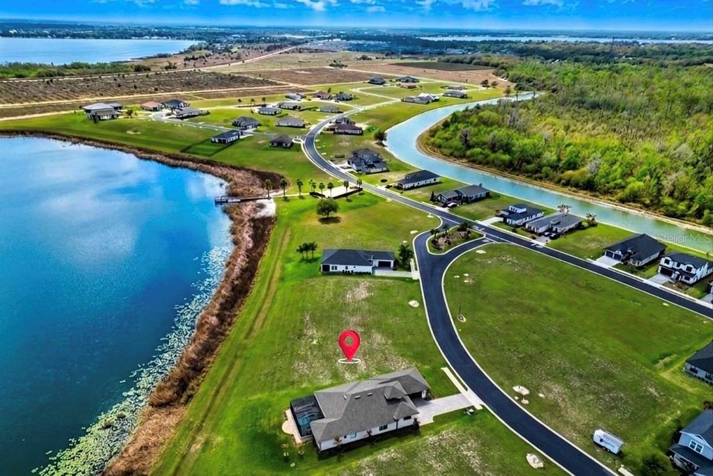 Photo of 426 Waterfern Trail Drive, Auburndale, FL 33823 (MLS # L4959971)