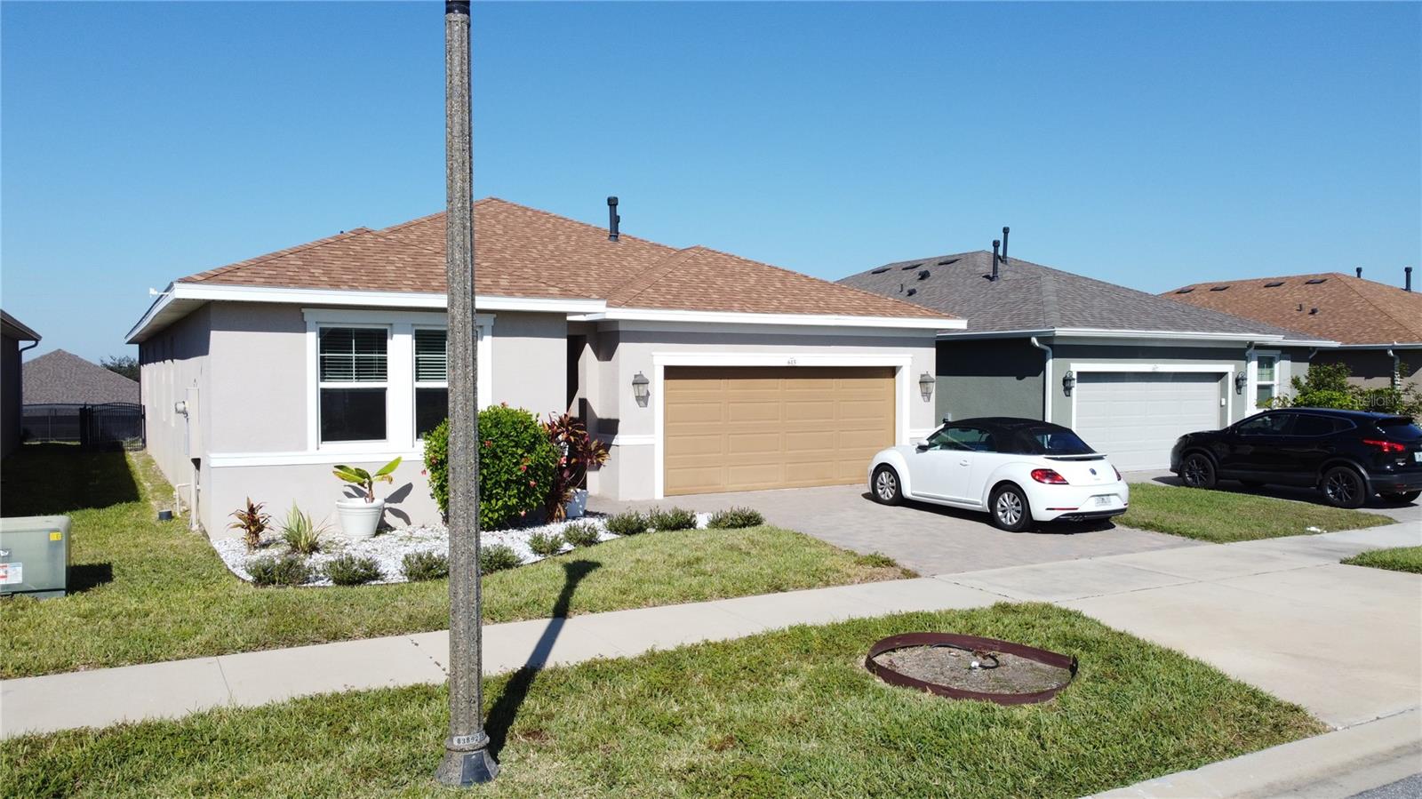 CASCADES OF GROVELAND (TRILOGY) - Residential