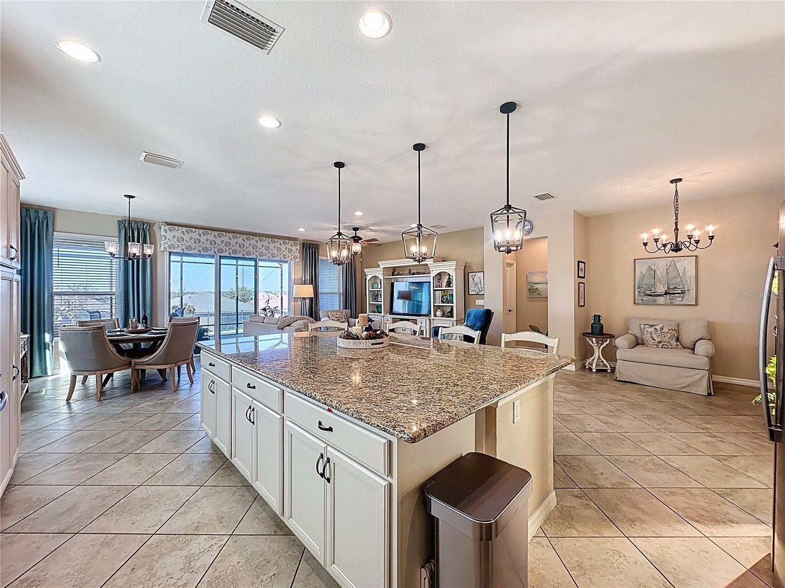 CASCADES OF GROVELAND (TRILOGY) - Residential