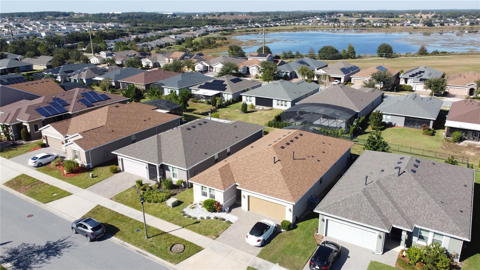 CASCADES OF GROVELAND (TRILOGY) - Residential