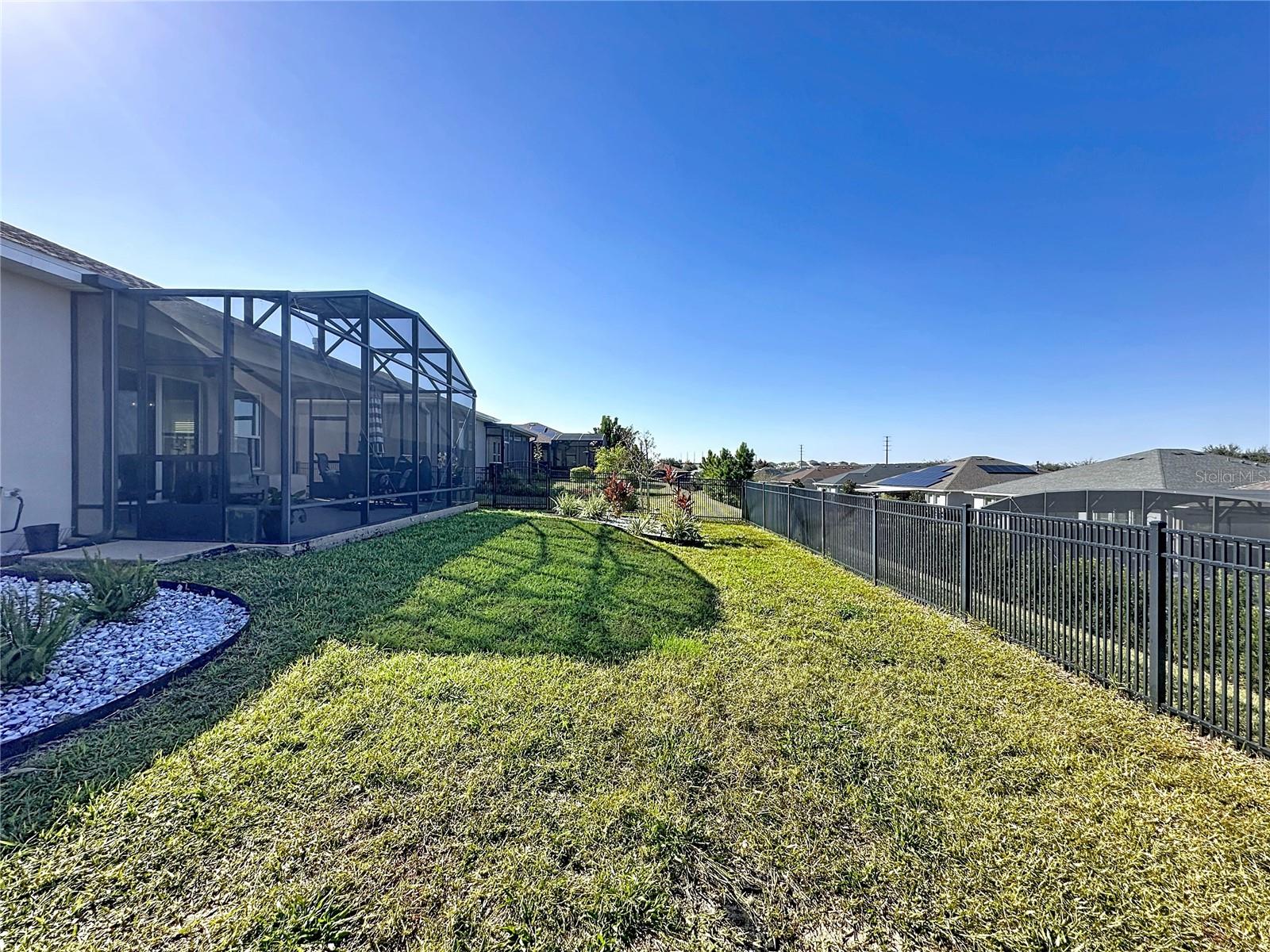 CASCADES OF GROVELAND (TRILOGY) - Residential