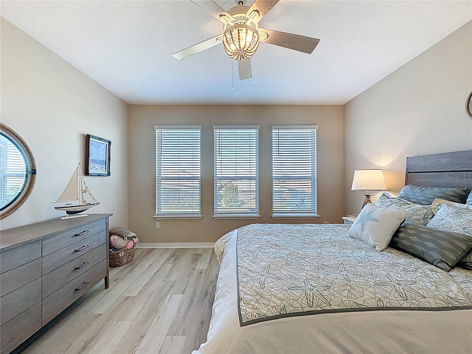 CASCADES OF GROVELAND (TRILOGY) - Residential