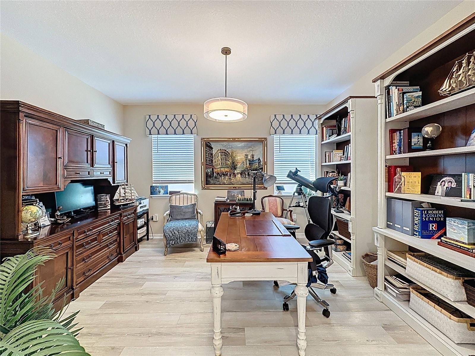 CASCADES OF GROVELAND (TRILOGY) - Residential