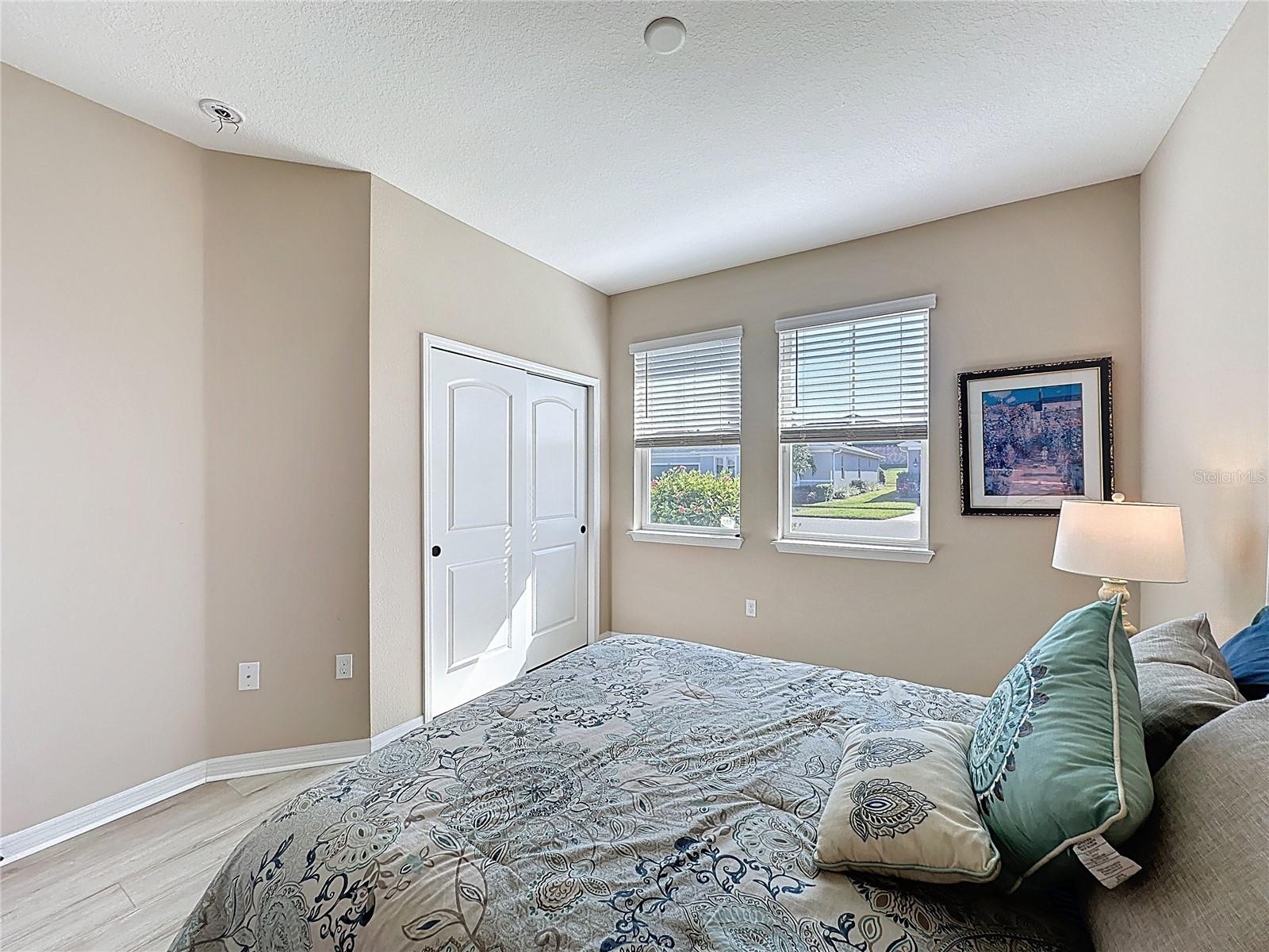 CASCADES OF GROVELAND (TRILOGY) - Residential