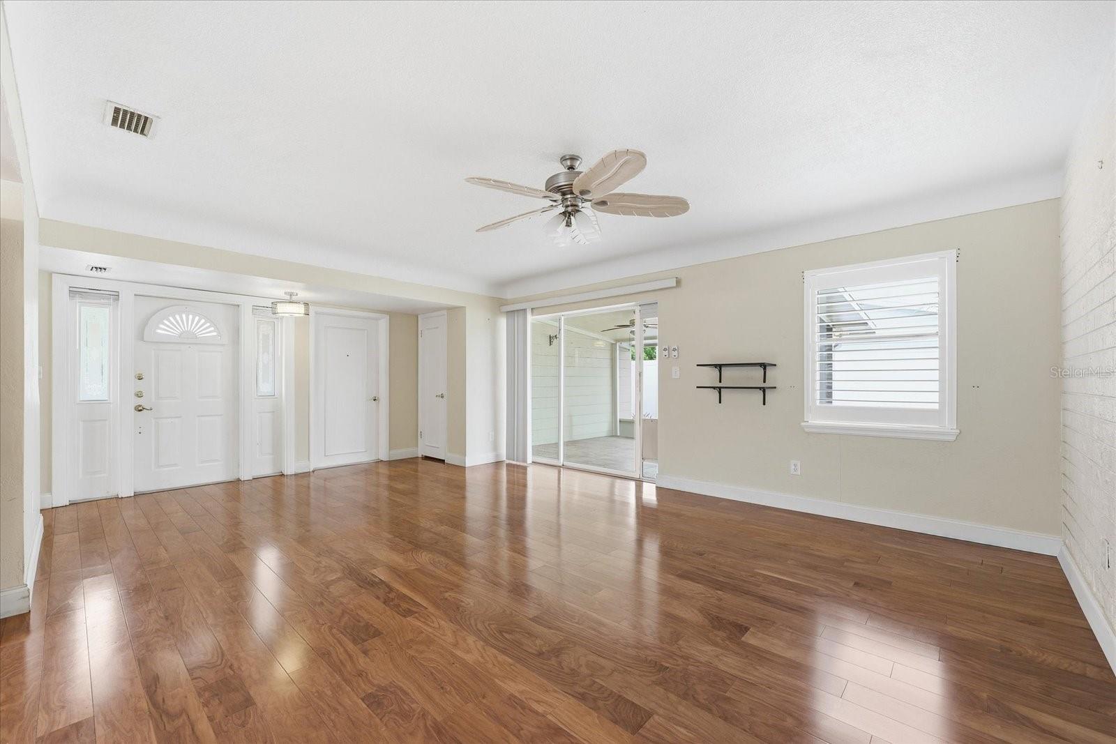 BLOSSOM LAKE VILLAGE SEC 3 - Residential