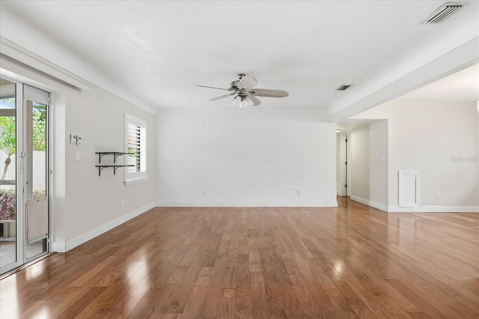 BLOSSOM LAKE VILLAGE SEC 3 - Residential