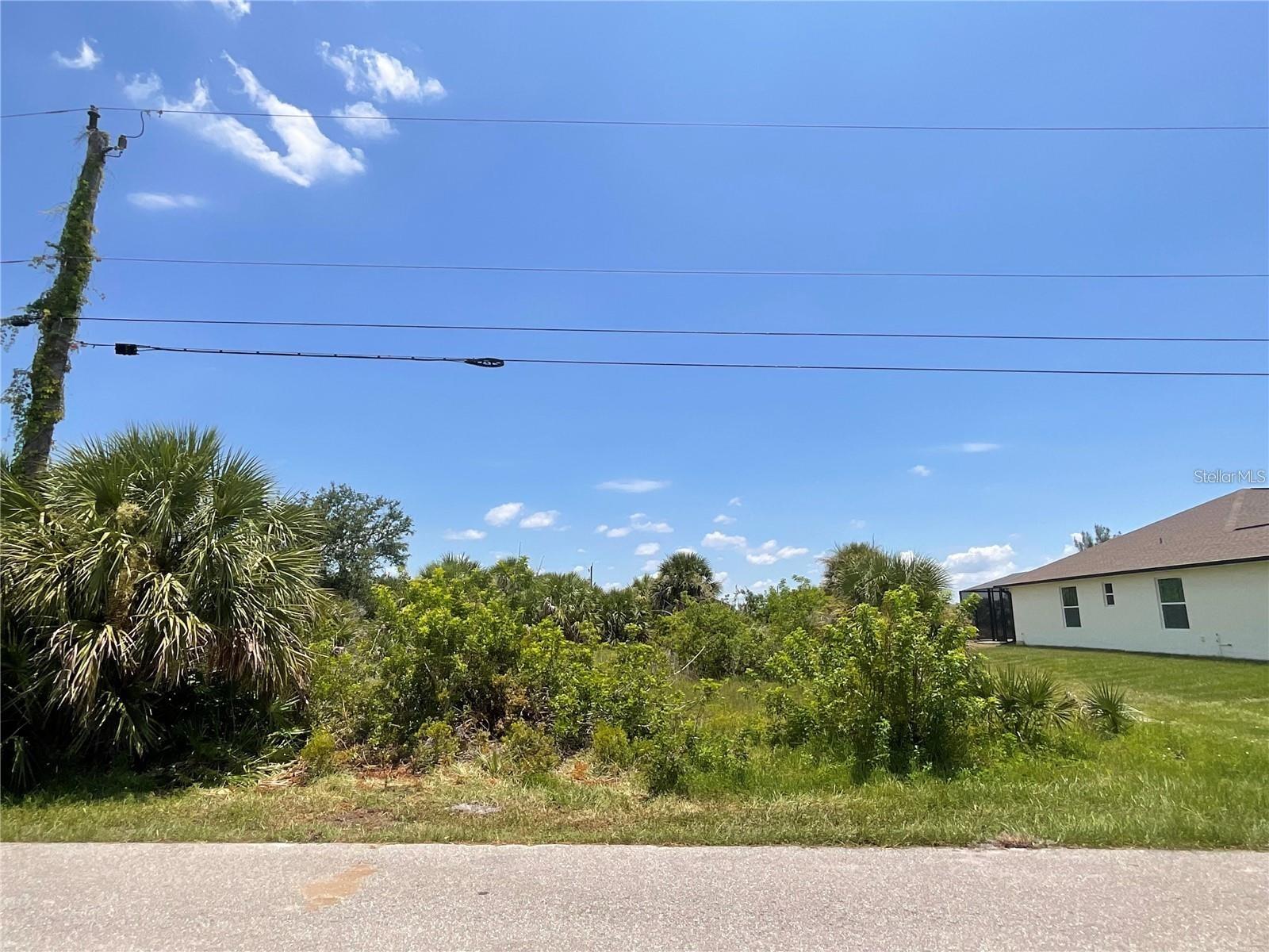 PORT CHARLOTTE SEC 081 - Land