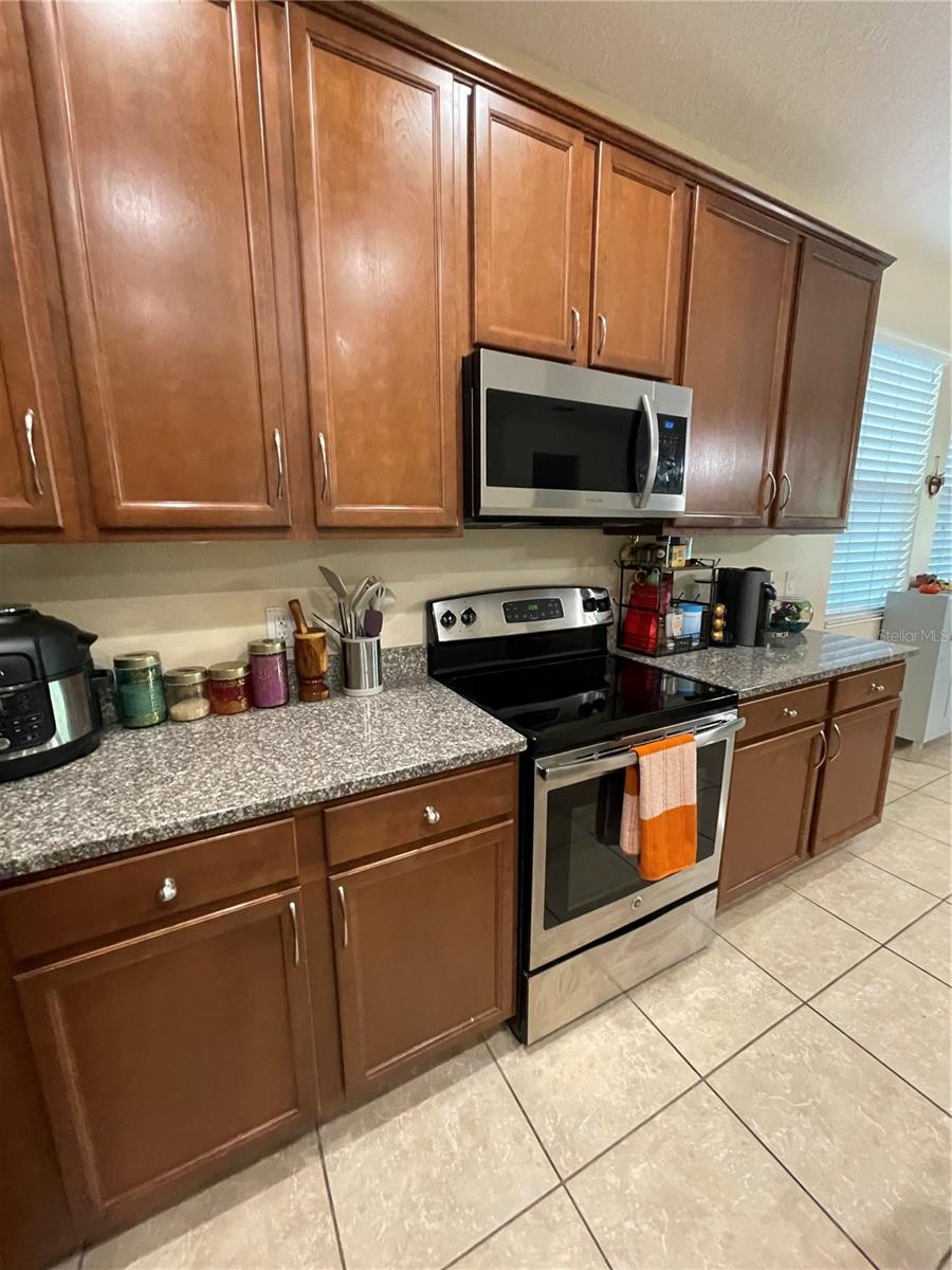 PICKETT RESERVE - Residential