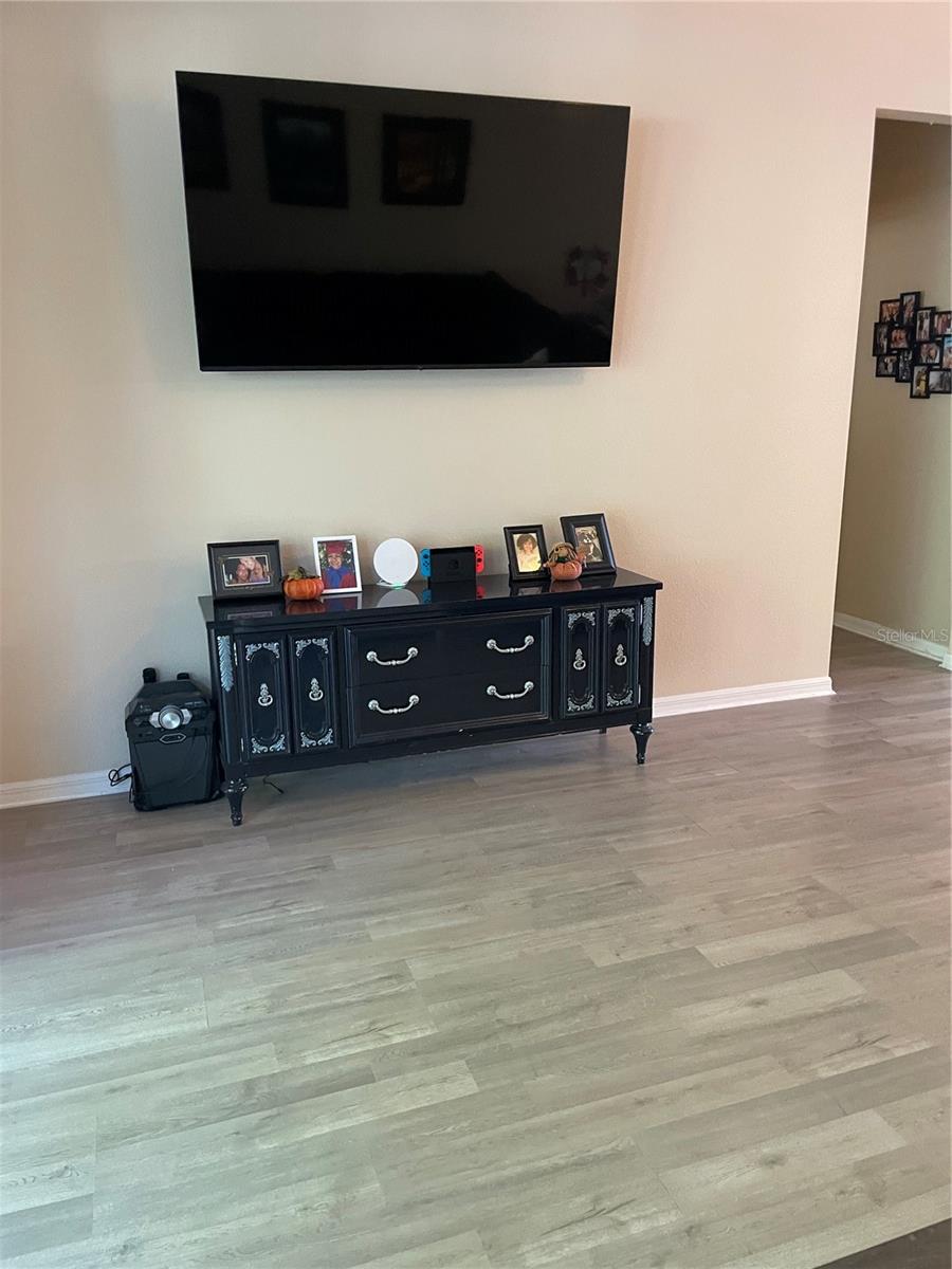 PICKETT RESERVE - Residential