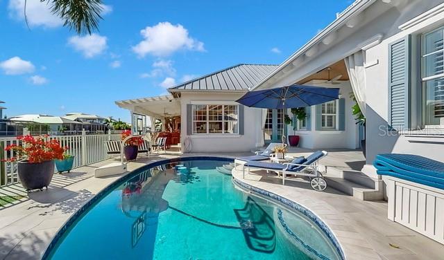 MIRABAY PH 3B-2 - Residential