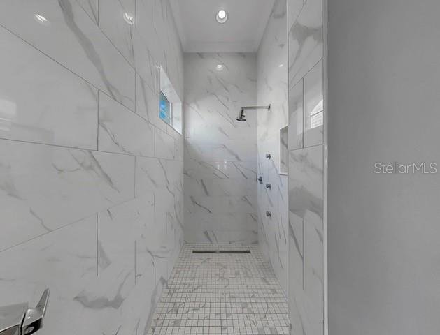 MIRABAY PH 3B-2 - Residential