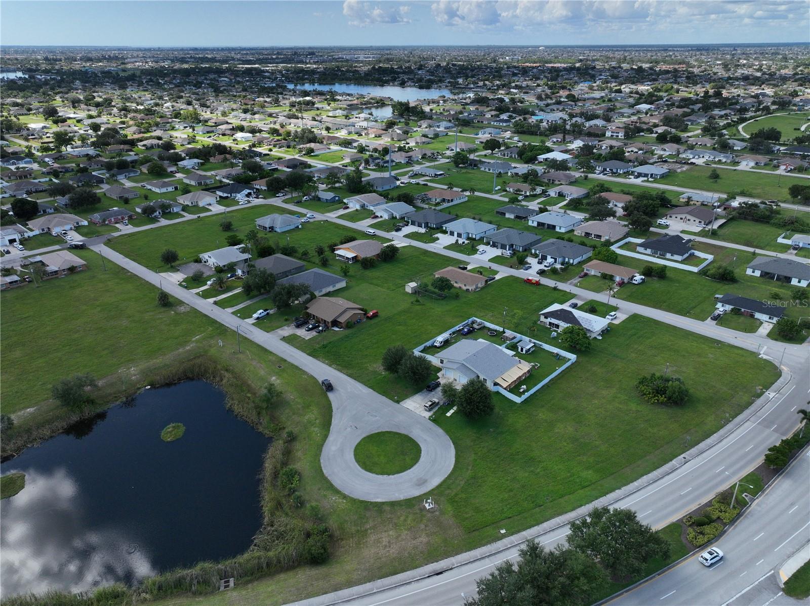 CAPE CORAL - Land