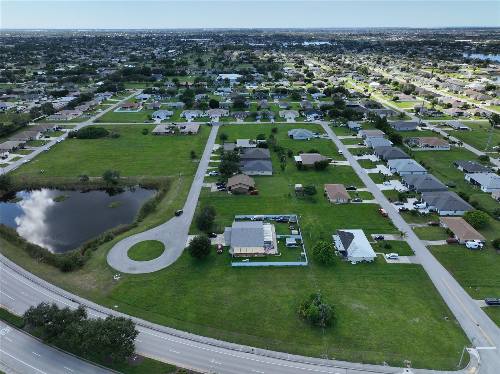 CAPE CORAL - Land