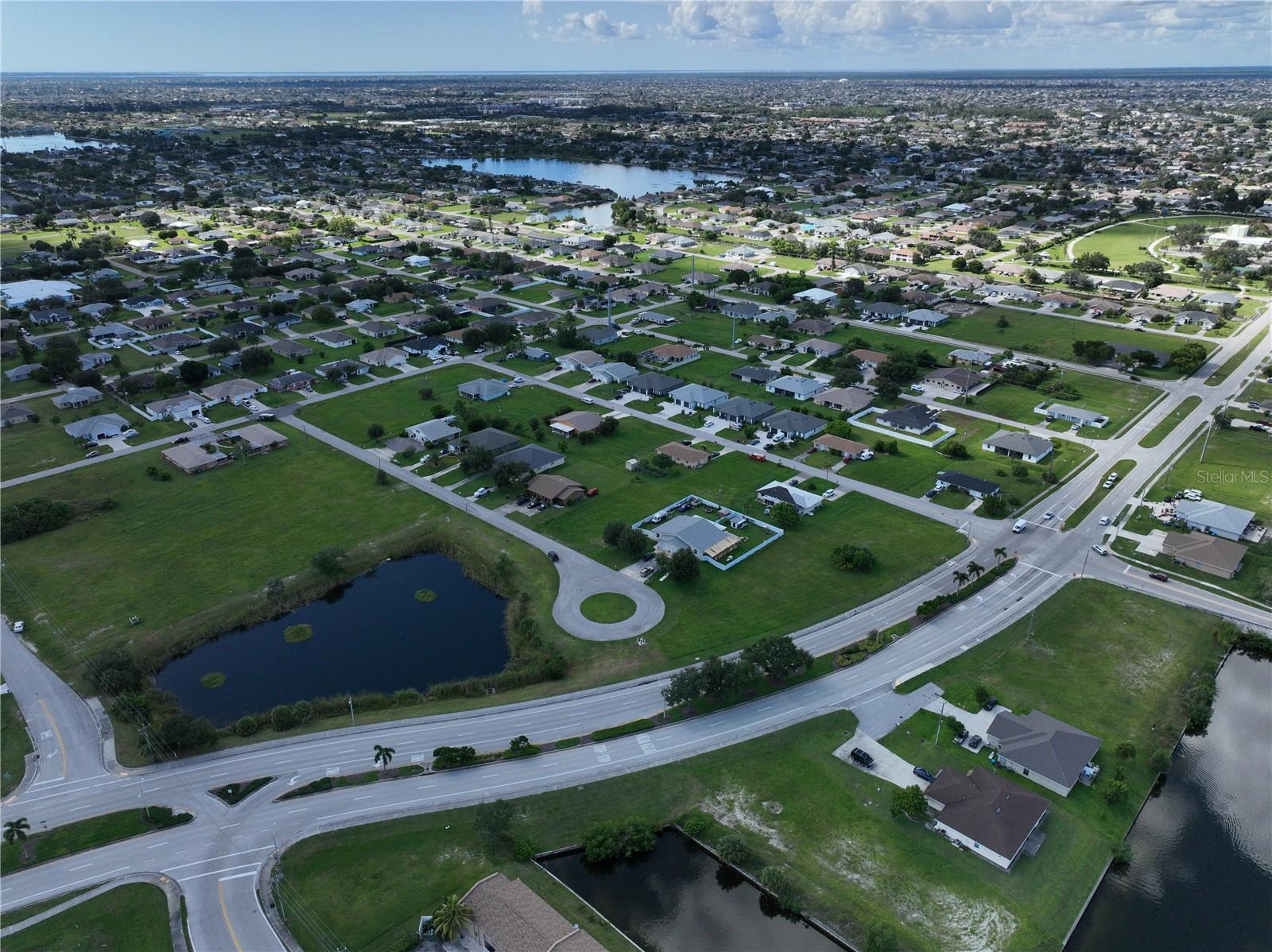 CAPE CORAL - Land