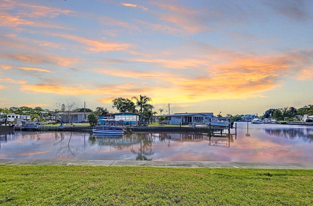 Photo of 18 Yawl Ln, Palm Harbor, FL 34683 (MLS # TB8561019)
