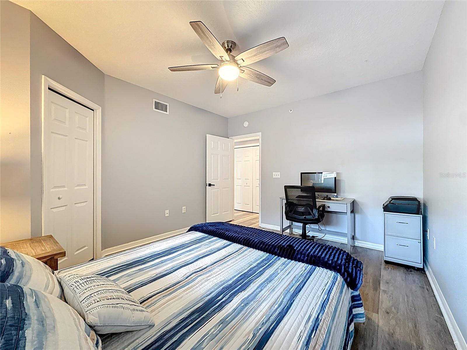 COUNTRY CLUB CONDO AT EAST BAY - Residential