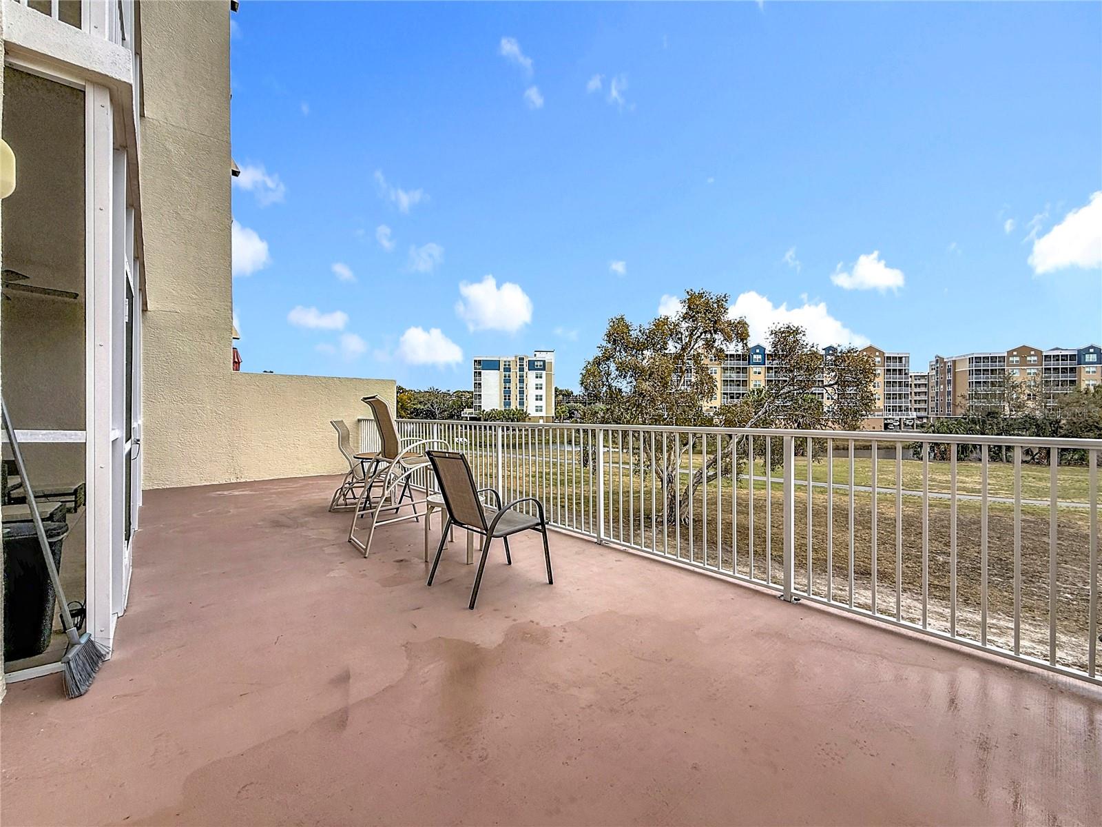 COUNTRY CLUB CONDO AT EAST BAY - Residential