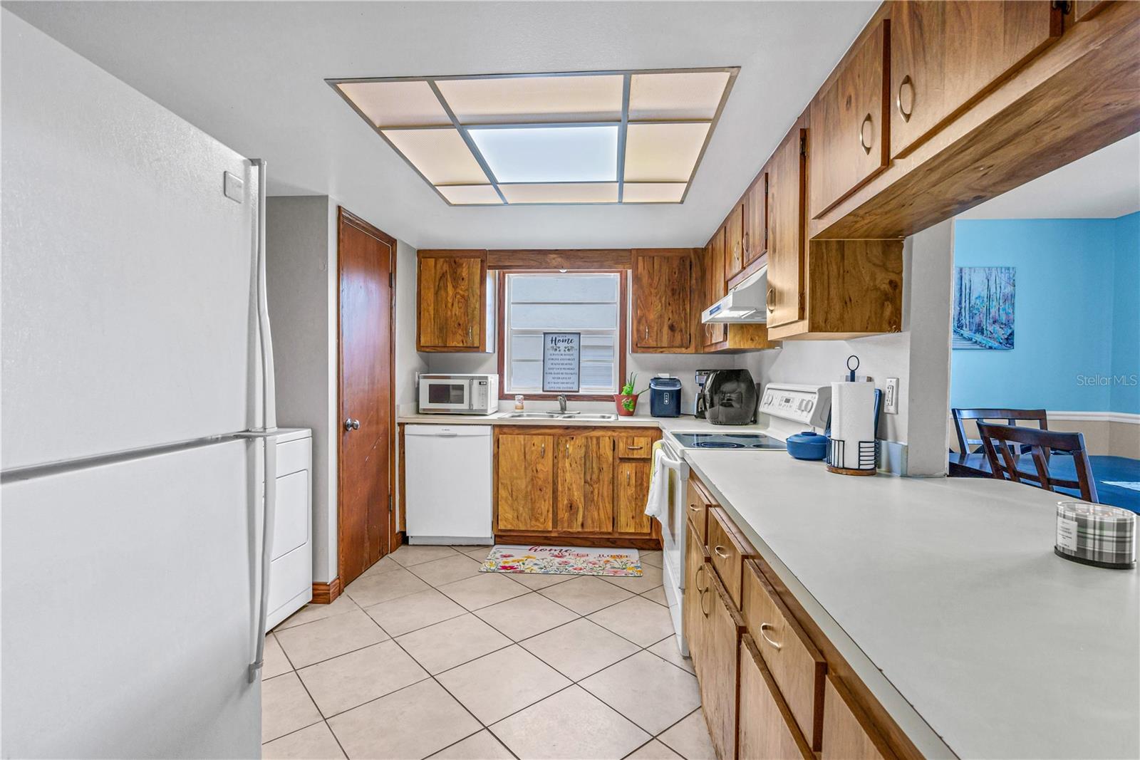 BRISTOL BAY CONDO - Residential