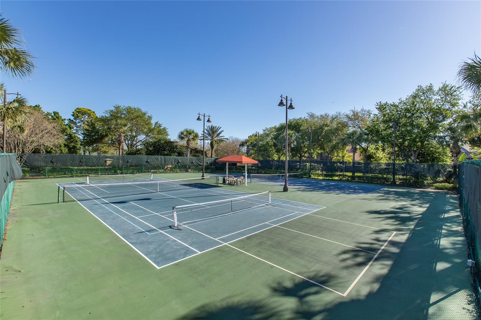 CHAMPIONS CLUB - Residential
