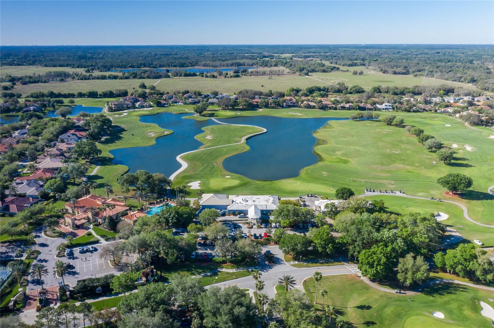 CHAMPIONS CLUB - Residential