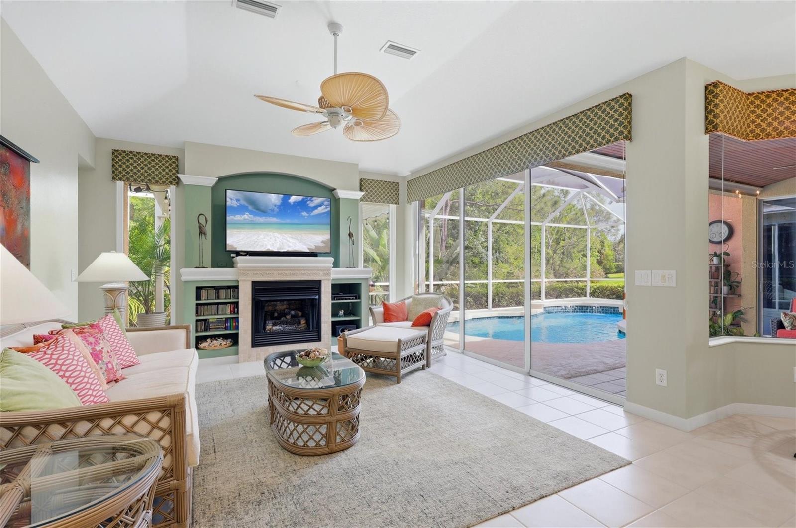 EDGEWATER VILLAGE SUBPHASE B - Residential