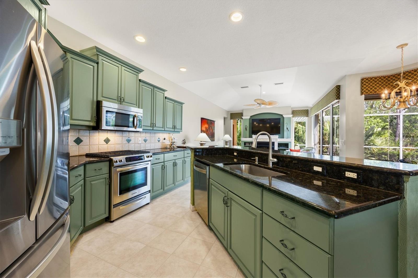 EDGEWATER VILLAGE SUBPHASE B - Residential