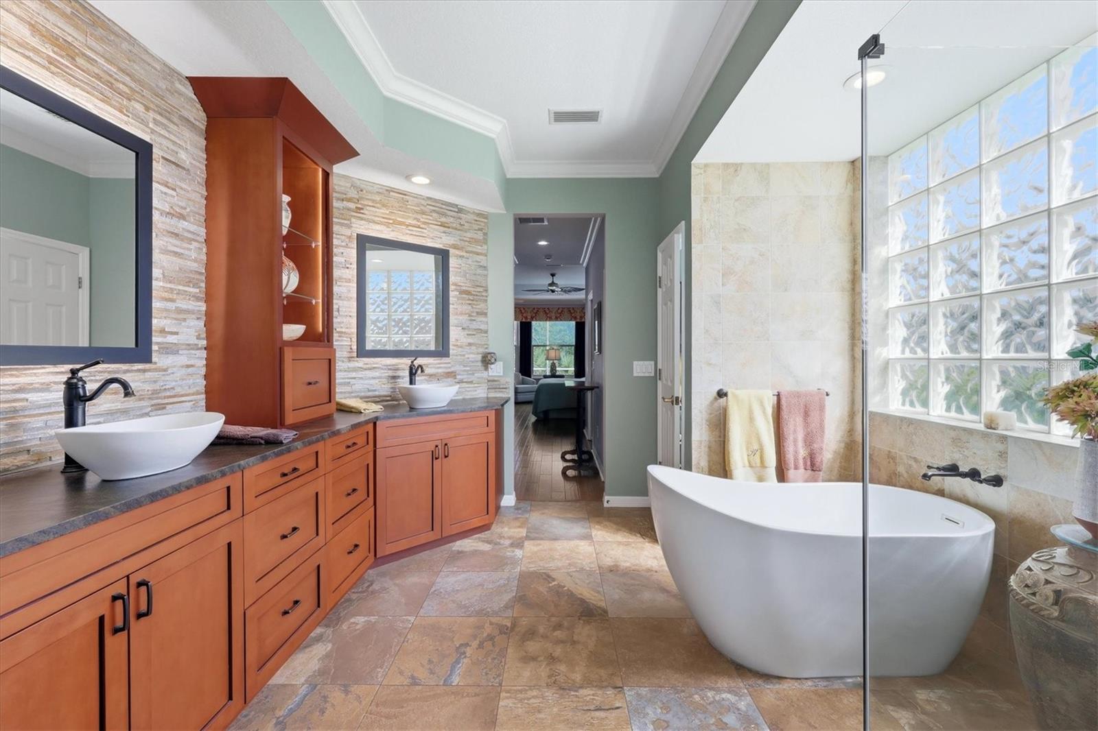 EDGEWATER VILLAGE SUBPHASE B - Residential