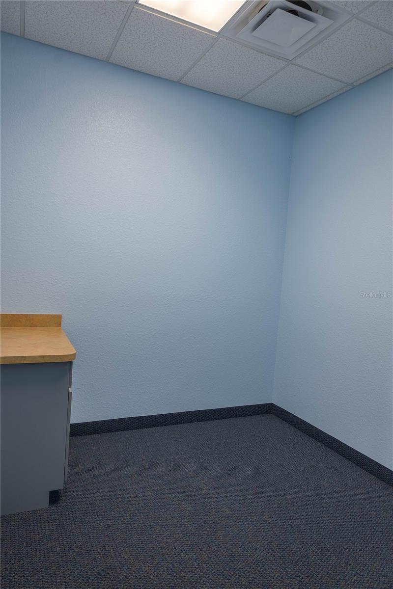 OAKHURST PROFESSIONAL PARK - Commercial Lease