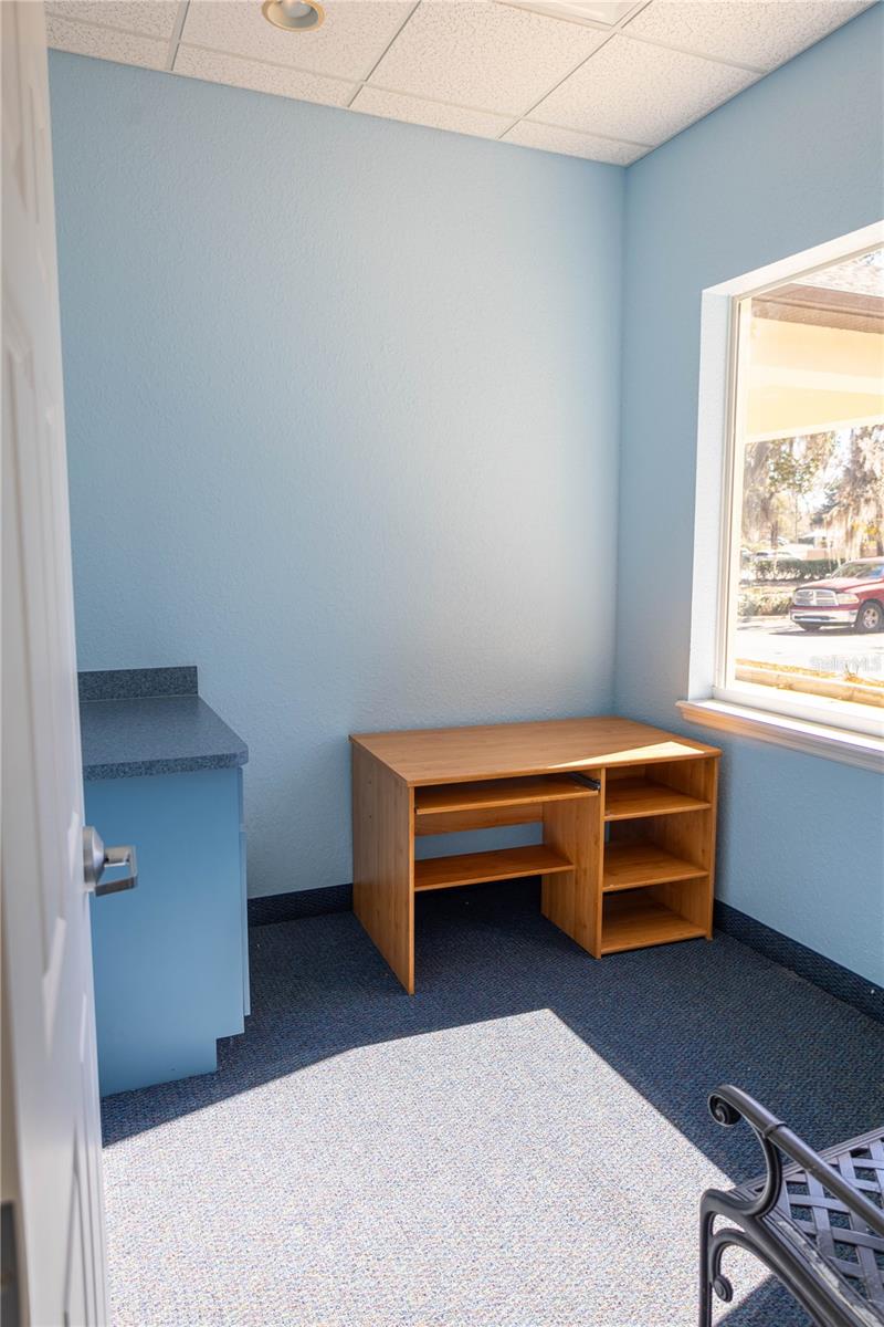 OAKHURST PROFESSIONAL PARK - Commercial Lease