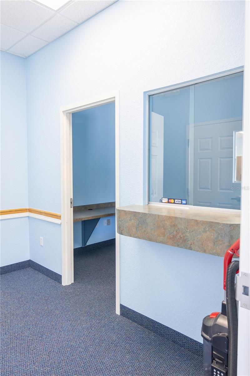 OAKHURST PROFESSIONAL PARK - Commercial Lease