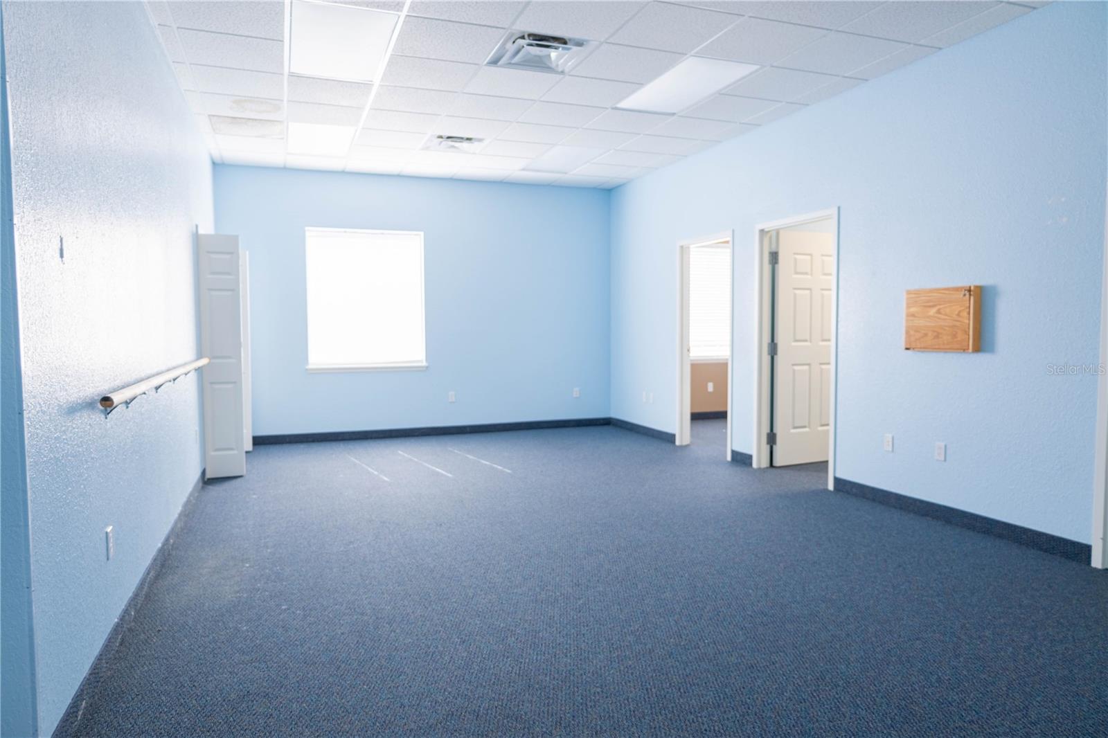 OAKHURST PROFESSIONAL PARK - Commercial Lease