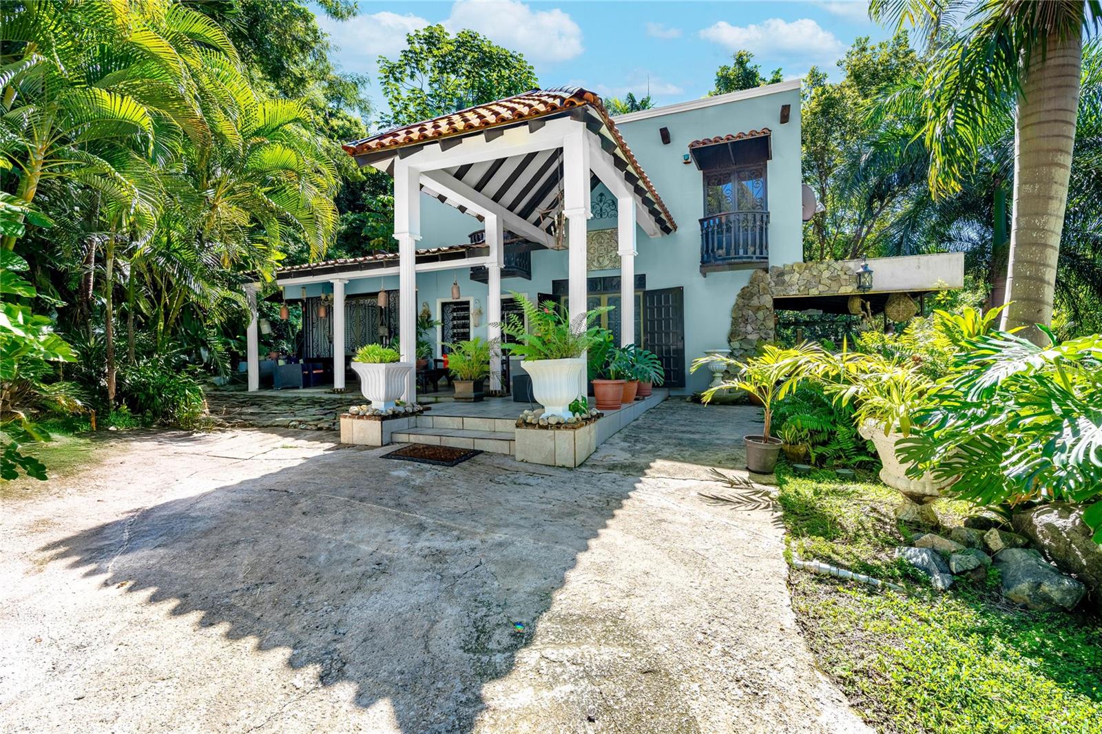 SR 310 km 0.8 LAS QUEBRADAS , HACIENDA TRES CASITAS