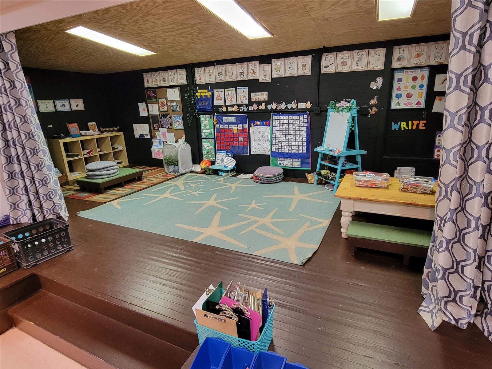 VETERAN CITY - Residential