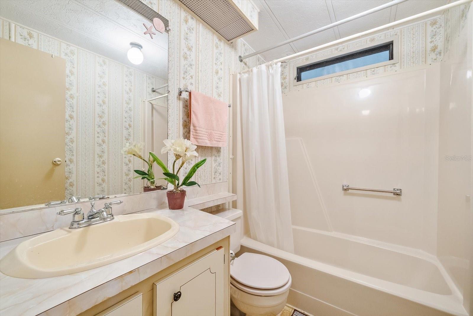 LEISURE LAKE MOBILE HOME PARK CO-OP - Residential